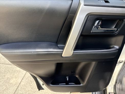 Used 2021 Toyota 4Runner SR5 Premium AWD/4WD image 21