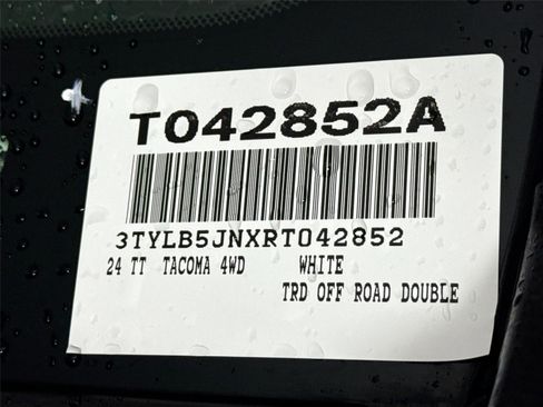 Used 2024 Toyota Tacoma TRD Off-Road image 44