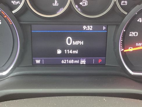 Used 2022 Chevrolet Silverado 1500 Custom w/ LPO, Blackout Package image 2