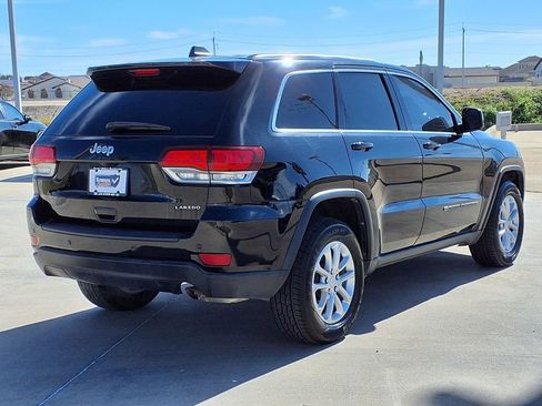 Used 2022 Jeep Grand Cherokee Laredo E image 5