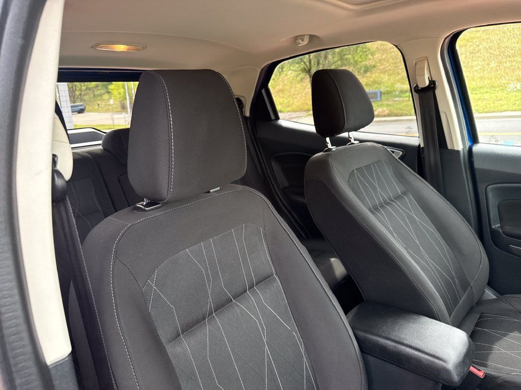 Used 2018 Ford EcoSport SE FWD image 32