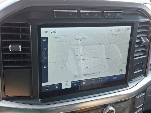 Used 2022 Ford F150 Lariat w/ Equipment Group 502A High image 14