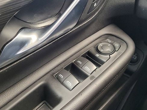 Used 2022 GMC Terrain SLE w/ Driver Convenience Package image 27