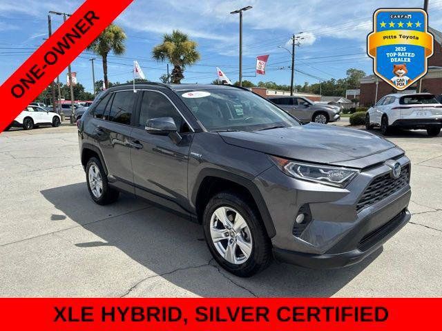 Certified 2021 Toyota RAV4 XLE w/ Convenience Package AWD/4WD image 3