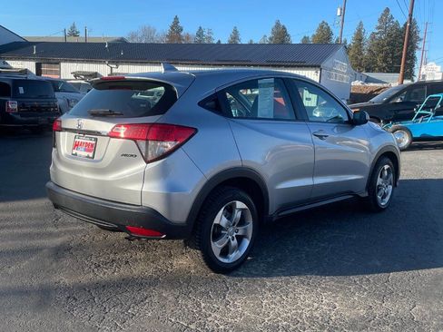 Used 2019 Honda HR-V LX image 6