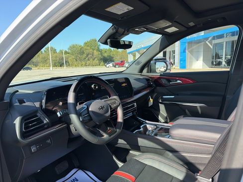 New 2026 Chevrolet Traverse RS w/ LPO, Floor Liner Package image 12