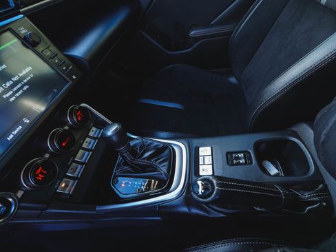 Used 2025 Toyota GR86 Premium image 27