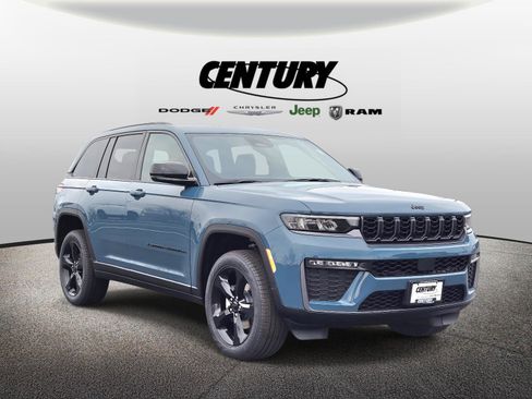 New 2026 Jeep Grand Cherokee Limited w/ Limited Altitude Package AWD/4WD image 1