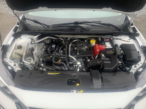 Certified 2022 Nissan Sentra S image 9