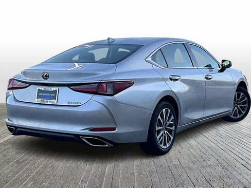 Used 2023 Lexus ES 350 image 9