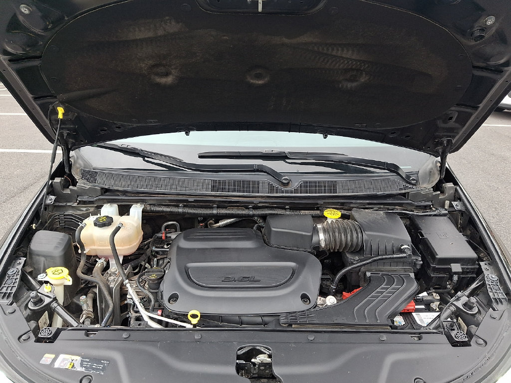Used 2023 Chrysler Pacifica Touring-L FWD image 27
