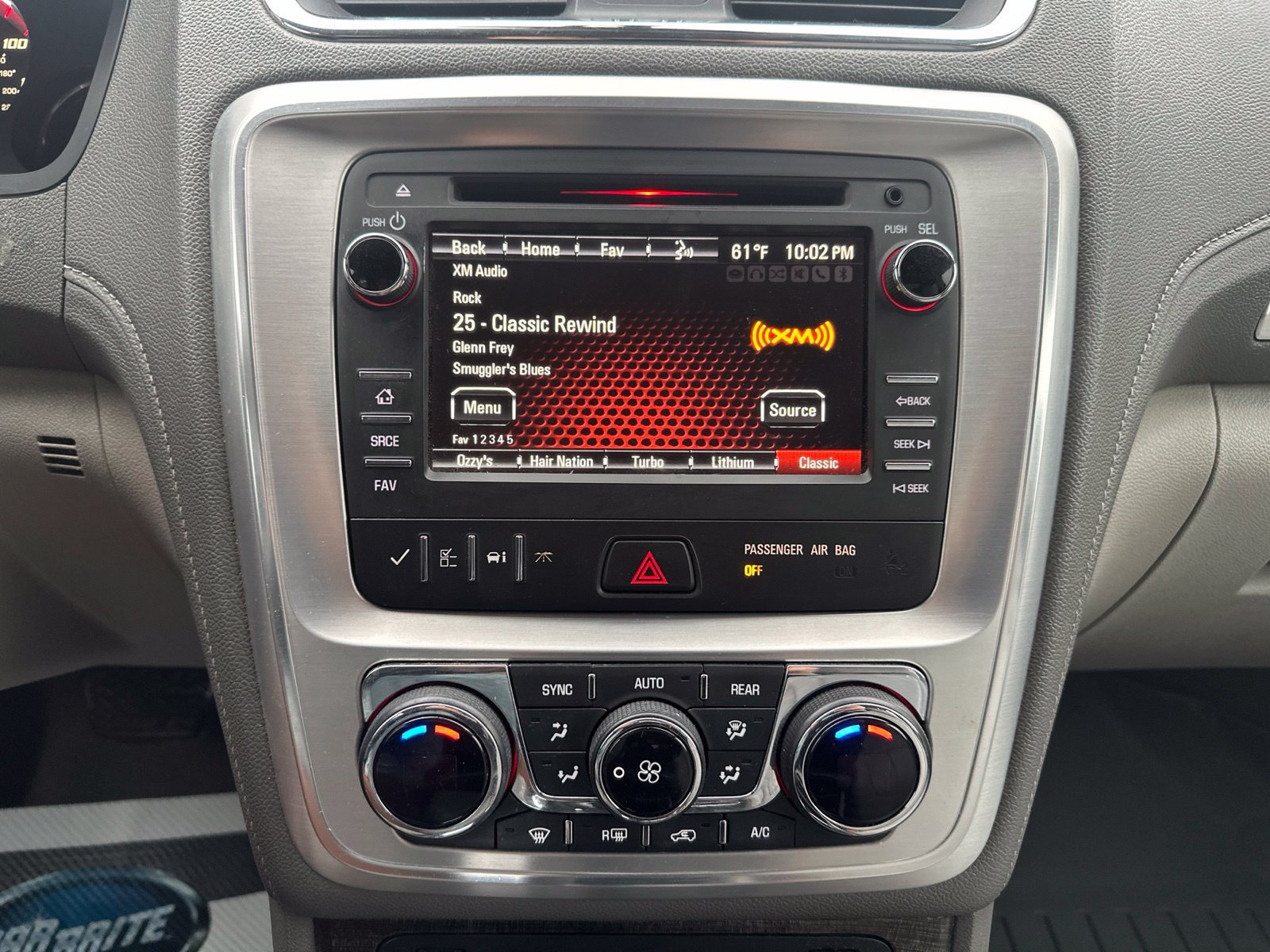Used 2016 GMC Acadia SLT AWD/4WD image 7