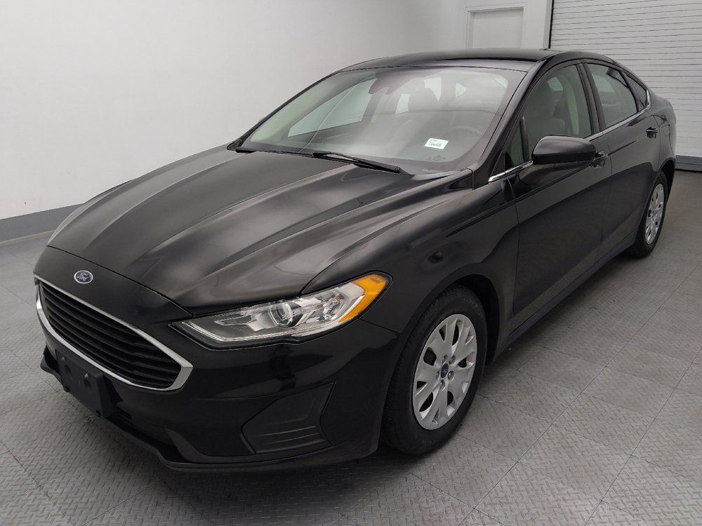 Used 2020 Ford Fusion S FWD image 2