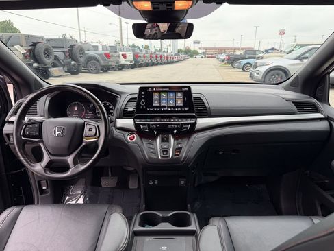 Used 2025 Honda Odyssey Sport-L image 32