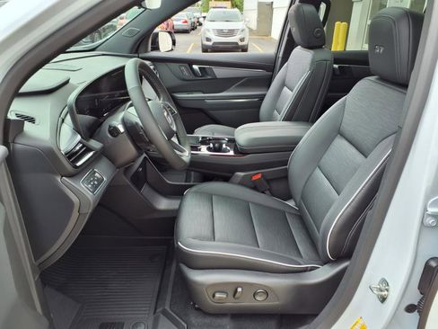 New 2026 Buick Enclave Sport Touring w/ Power Package image 4