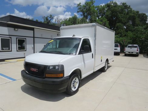 Used 2021 GMC Savana 3500 RWD image 3