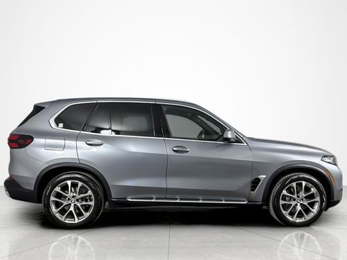 Used 2025 BMW X5 xDrive40i w/ Climate Comfort Package image 6