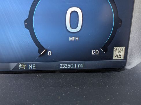 Used 2024 Ford F150 Lariat AWD/4WD image 36
