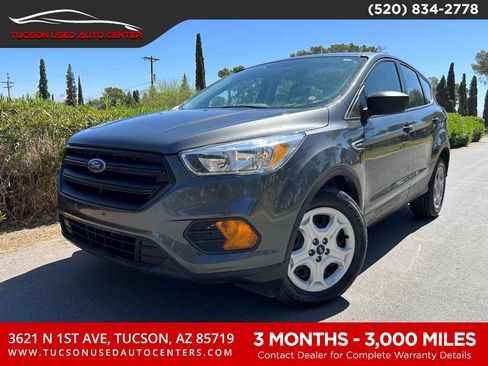Used 2017 Ford Escape S image 1