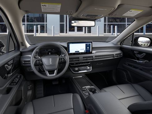 New 2024 Lincoln Corsair AWD image 9