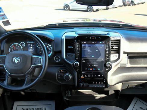 Used 2024 RAM 2500 Big Horn w/ Night Edition image 45