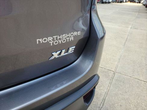 Certified 2016 Toyota Highlander XLE FWD image 5