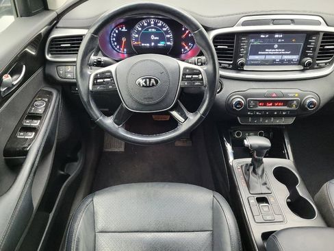 Used 2019 Kia Sorento EX w/ EX Touring Package FWD image 22