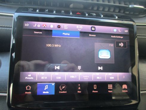 Used 2023 Jeep Grand Cherokee L Limited w/ Luxury Tech Group II AWD/4WD image 22