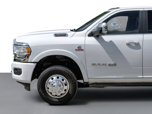 Used 2022 RAM 3500 Limited AWD/4WD image 10