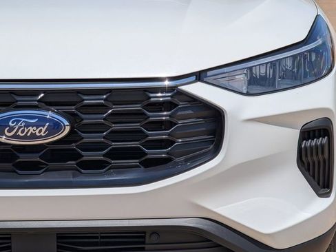 New 2025 Ford Escape ST-Line image 34
