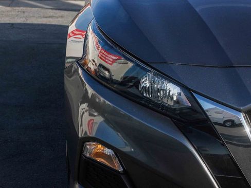 Certified 2022 Nissan Altima 2.5 S image 5