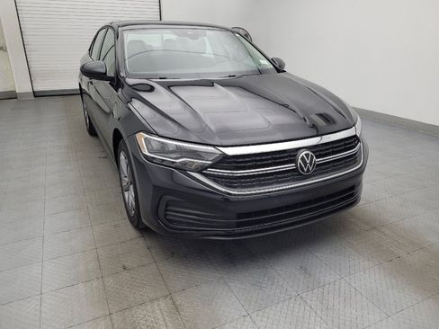 Used 2024 Volkswagen Jetta SE image 14