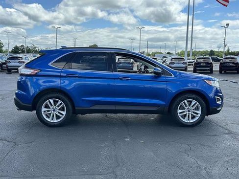 Used 2018 Ford Edge SEL w/ Equipment Group 201A AWD/4WD image 2