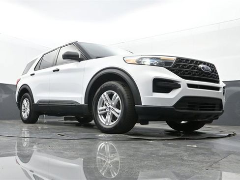 Used 2022 Ford Explorer 4WD w/ Class IV Trailer Tow Package image 25