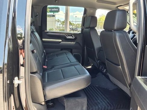 Used 2025 Chevrolet Silverado 2500 LTZ AWD/4WD image 19