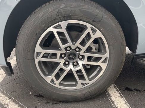 New 2025 Ford Expedition Active image 10