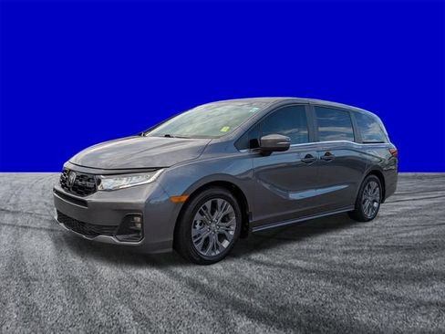 Used 2025 Honda Odyssey Touring image 7