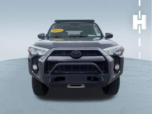 Used 2019 Toyota 4Runner SR5 AWD/4WD image 2