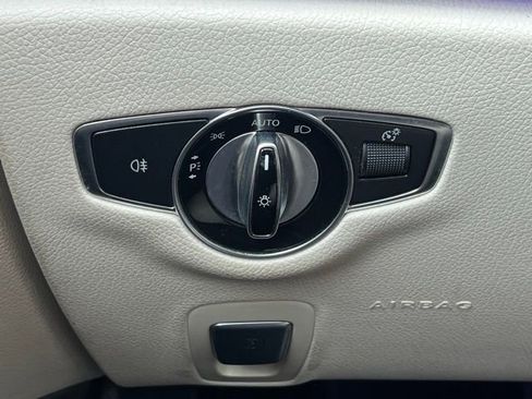 Used 2020 Mercedes-Benz E 350 4MATIC Sedan image 29