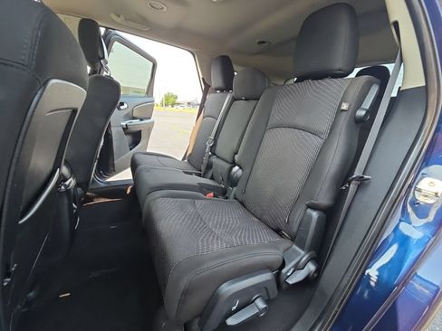 Used 2020 Dodge Journey SE w/ SE Popular Equipment Group FWD image 27