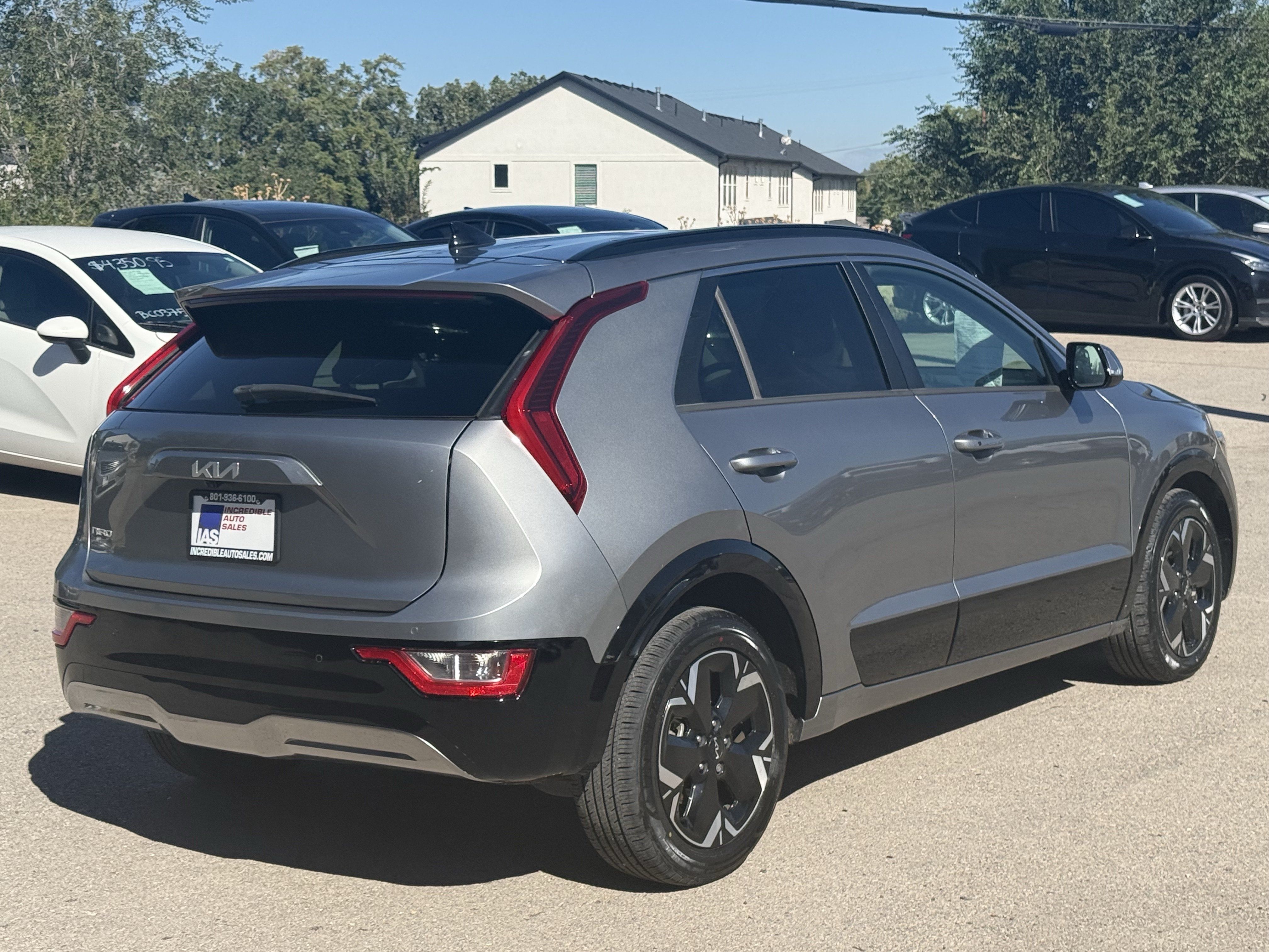 Used 2023 Kia Niro Wind FWD image 4