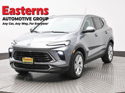 Used 2025 Buick Encore GX Preferred FWD image 1