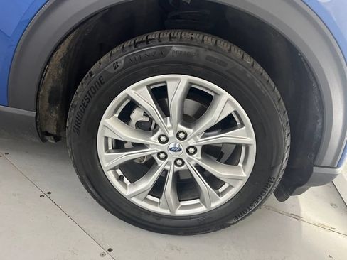 Used 2023 Ford Explorer XLT w/ Equipment Group 202A AWD/4WD image 14