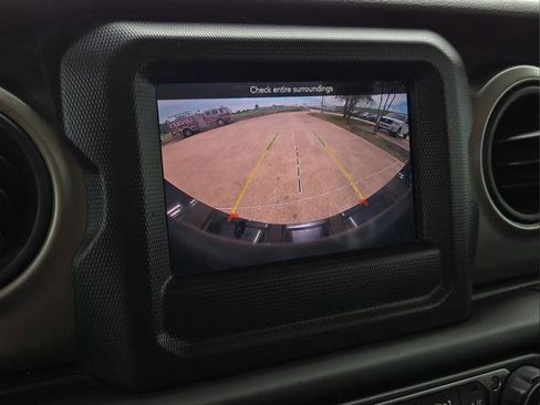 Used 2020 Jeep Wrangler Unlimited Sport S AWD/4WD image 23