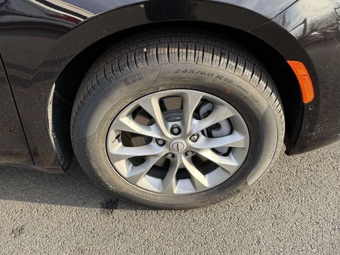 New 2026 Chrysler Pacifica Limited w/ Uconnect Theater Family Group AWD/4WD image 13