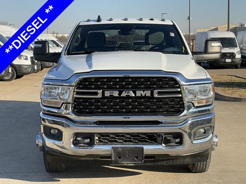 Used 2024 RAM 3500 Big Horn image 9