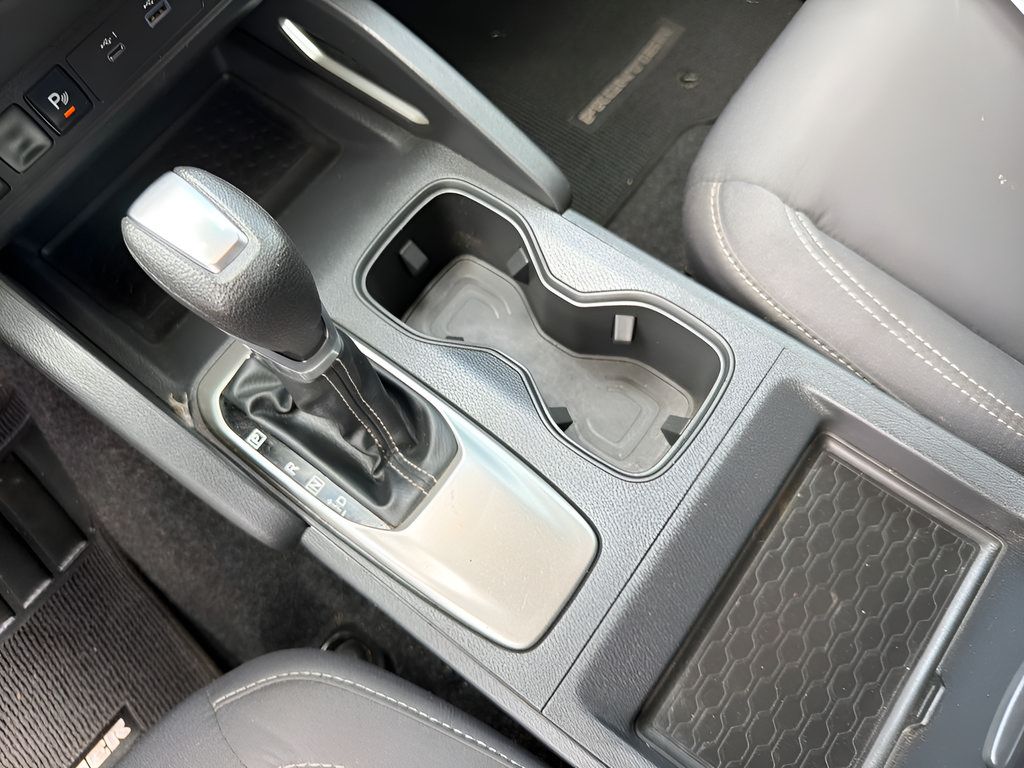 Certified 2025 Nissan Frontier SV RWD image 34
