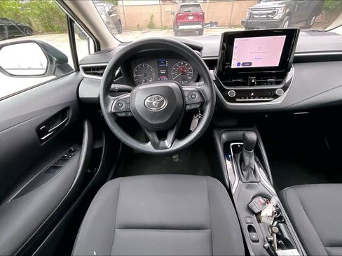 Used 2024 Toyota Corolla LE FWD image 6