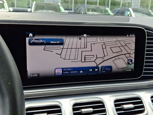 Used 2024 Mercedes-Benz GLE 450e 4MATIC image 18
