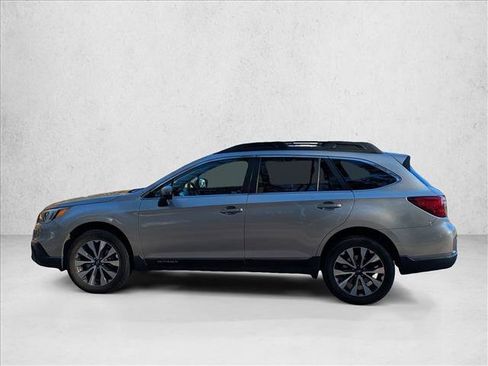 Used 2017 Subaru Outback 3.6R Limited image 3